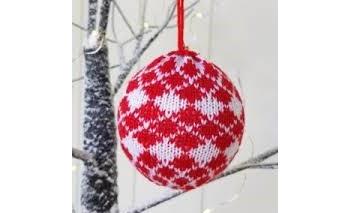 Nordic Red & White Knitted Bauble - Diamond