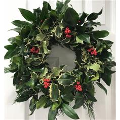 Holly wreath - 10"
